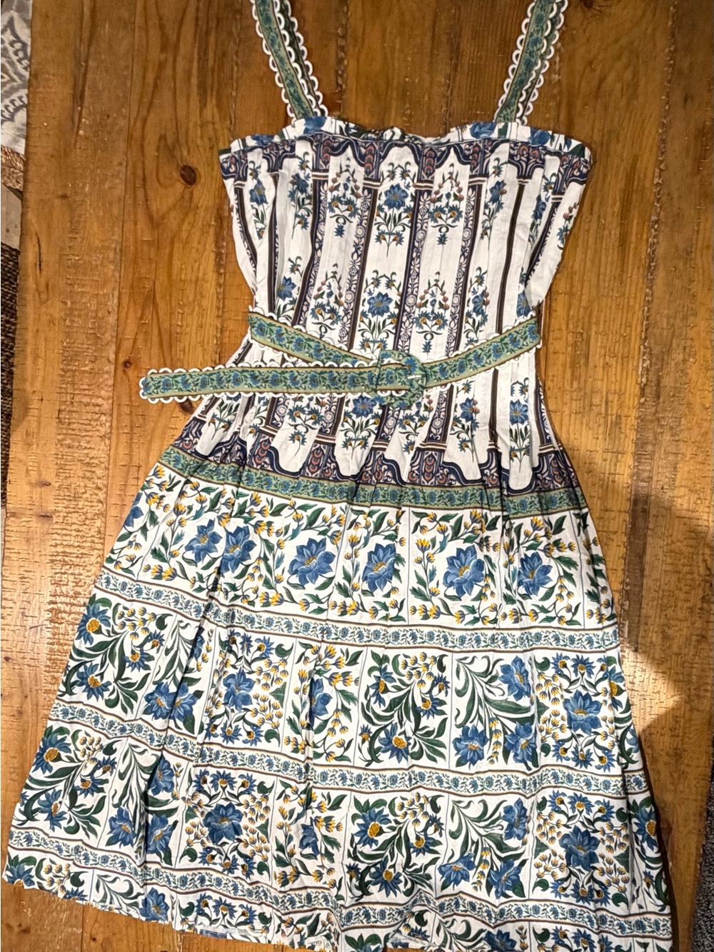 FARM Rio NWT White Maxi Dress with Blue and Green Floral Print - Picture 8 of 9